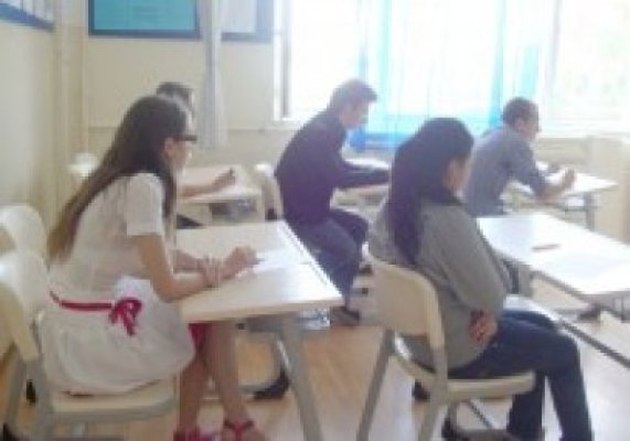Anul şcolar 2012-2013 va începe la 17 septembrie